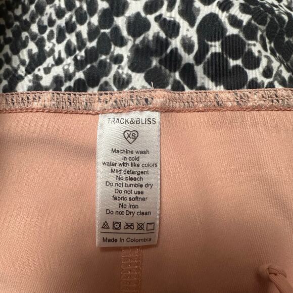 Track & Bliss Cloud Nine Leggings Bubble Gum Pink NEW - Picture 4 of 7